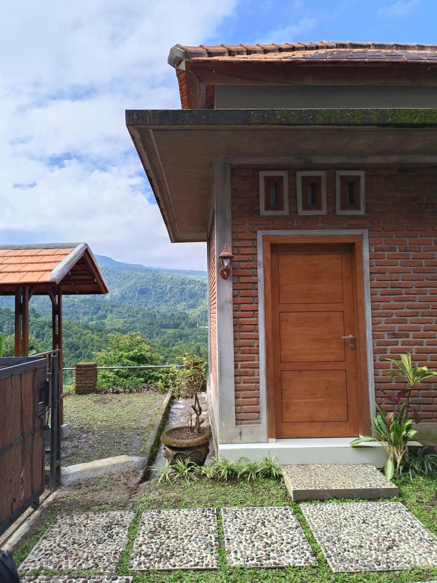 Made Oka Homestay And Warung Munduk Eksteriør bilde